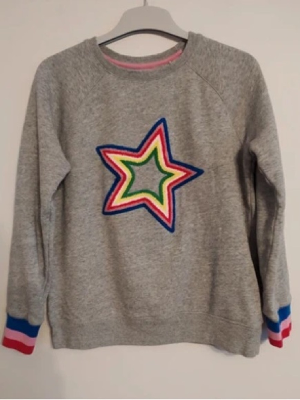 Boden star appliqué sweatshirt, size 9-10, EUC